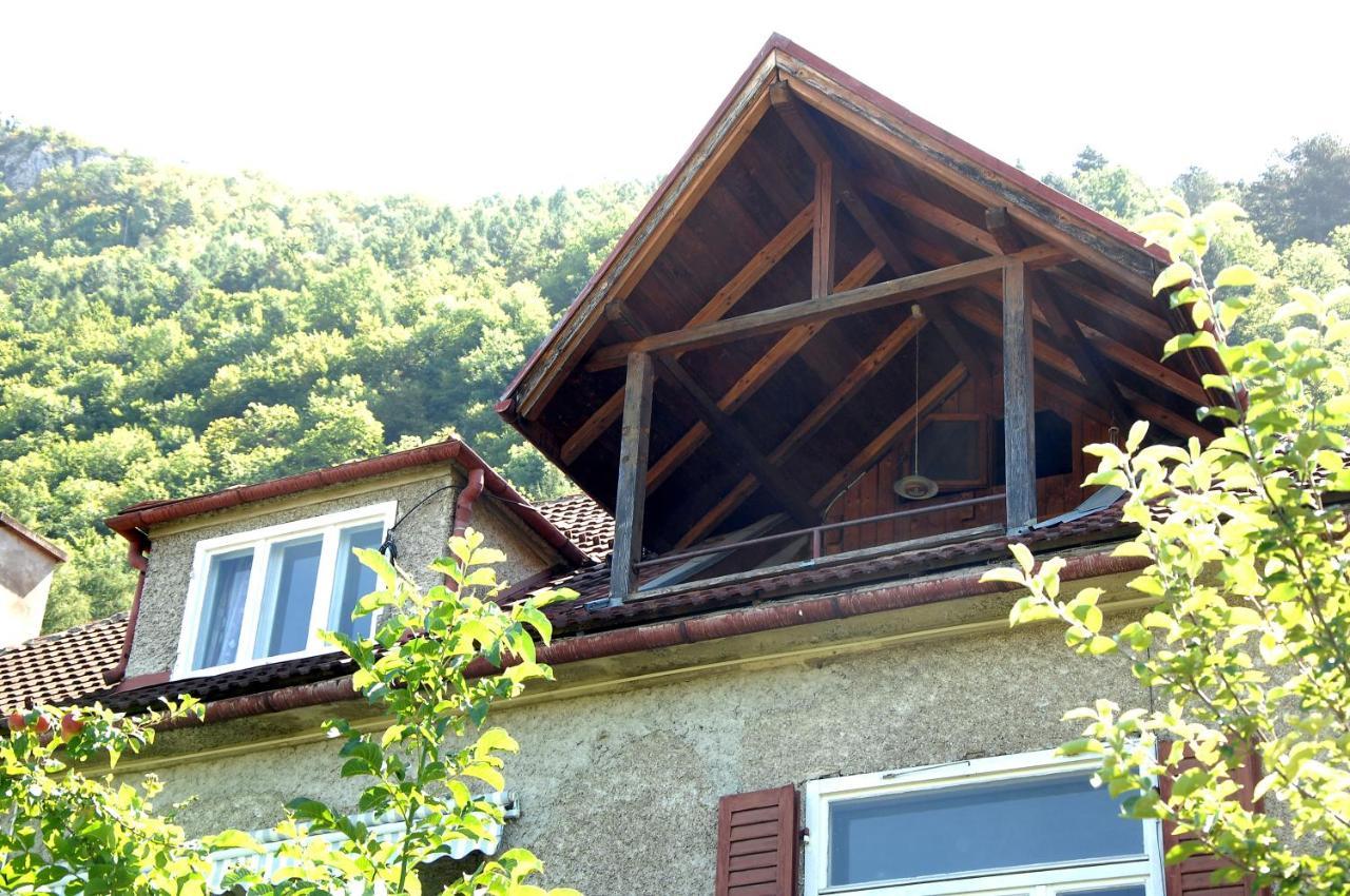 Appartamento Brasov Valley Esterno foto